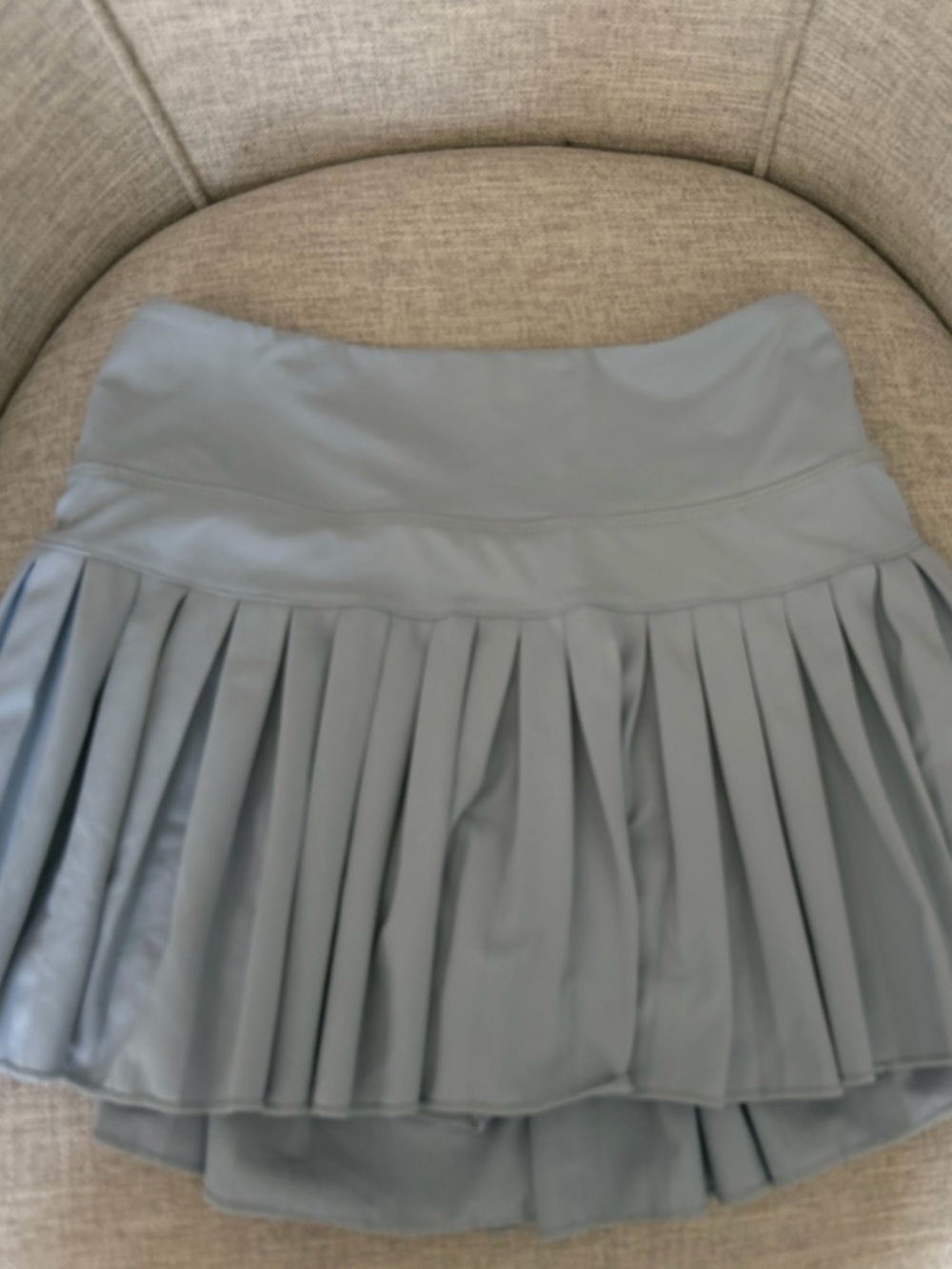 High-Waist Pleated Mini Skirt in Dusty Blue